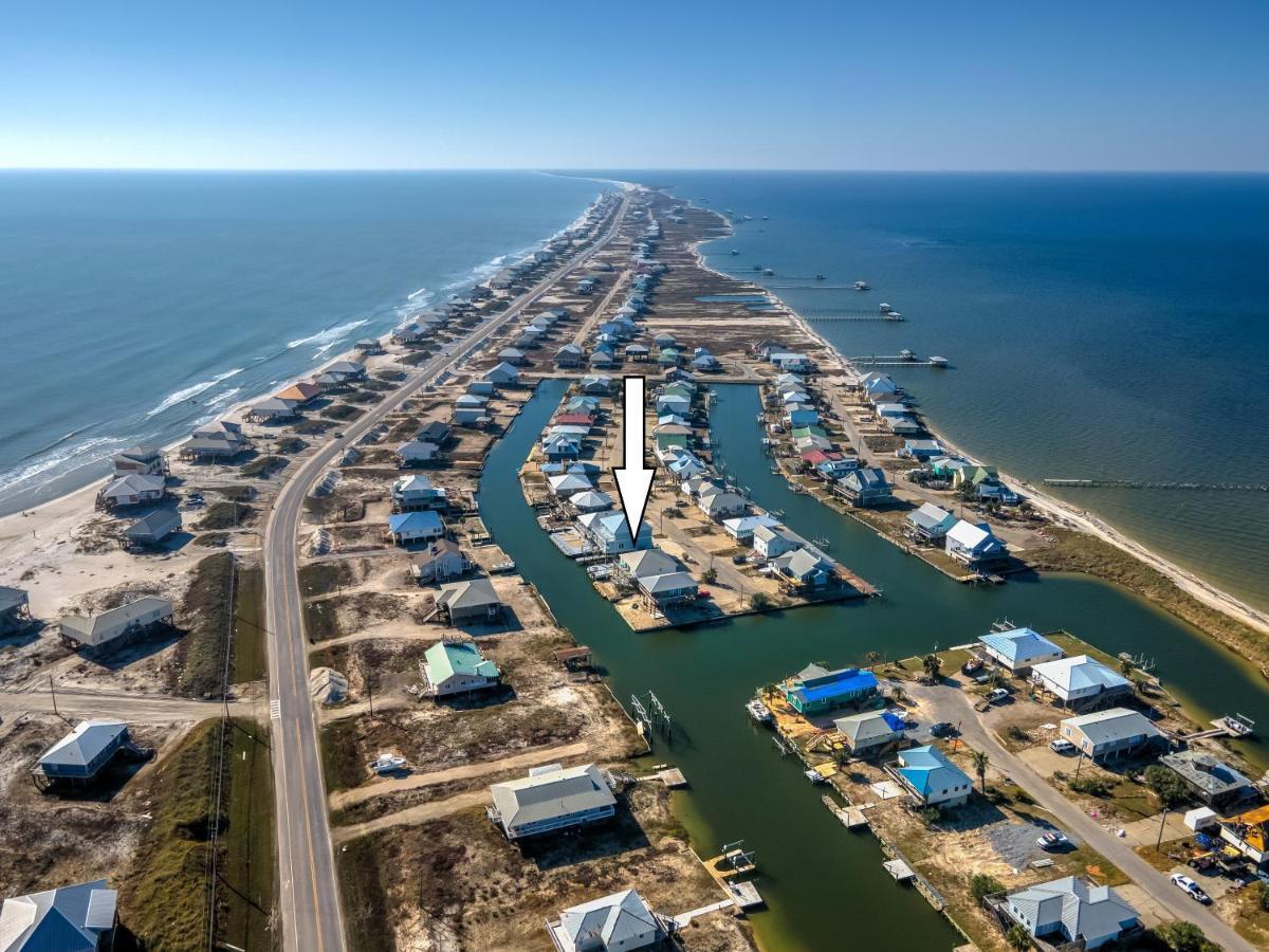 Waters Edge - Private Dock! Only Two Blocks From The Bay Or The Gulf! Plenty Of Parking For Cars Or Boats Home جزيرة دوفين المظهر الخارجي الصورة