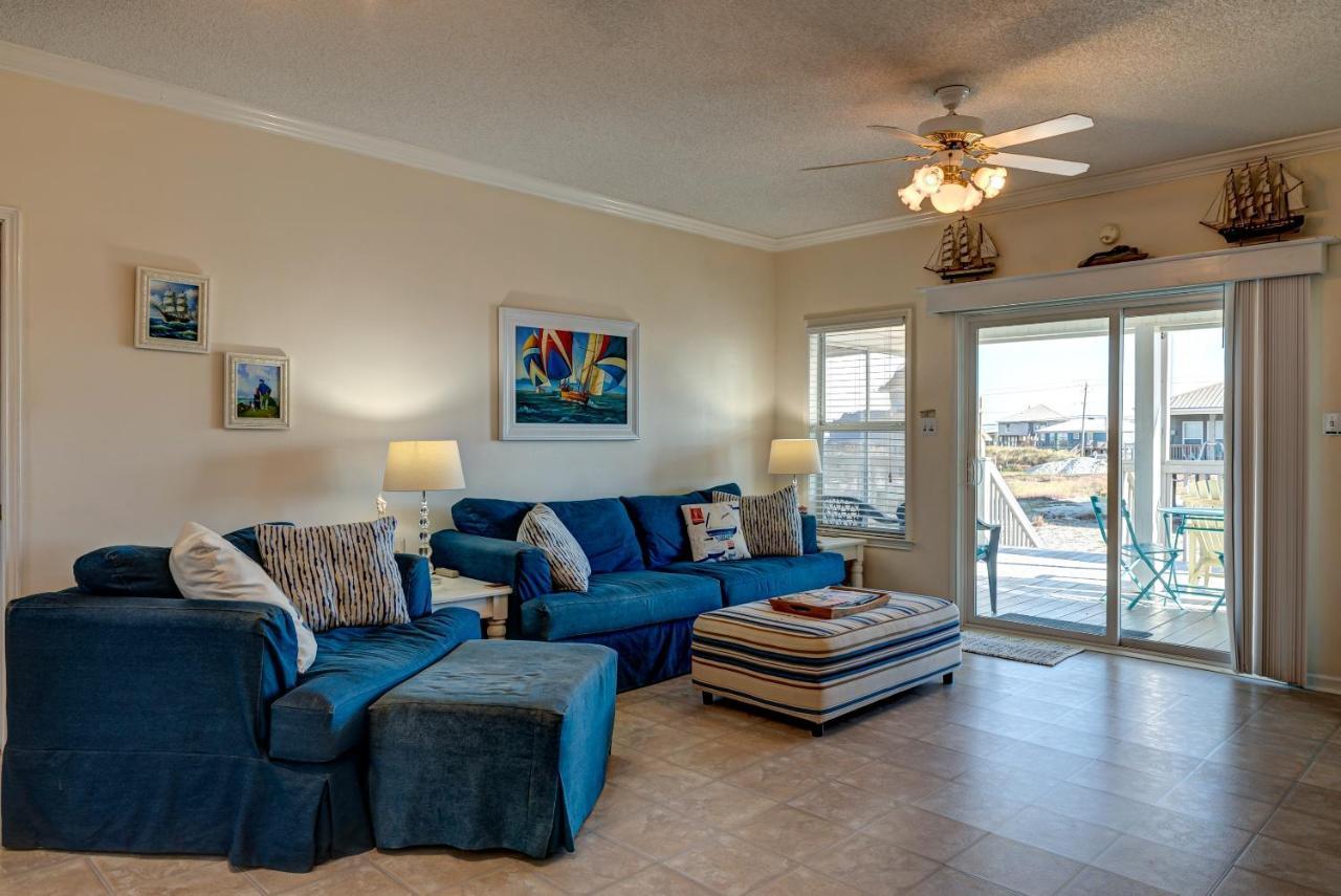 Waters Edge - Private Dock! Only Two Blocks From The Bay Or The Gulf! Plenty Of Parking For Cars Or Boats Home جزيرة دوفين المظهر الخارجي الصورة